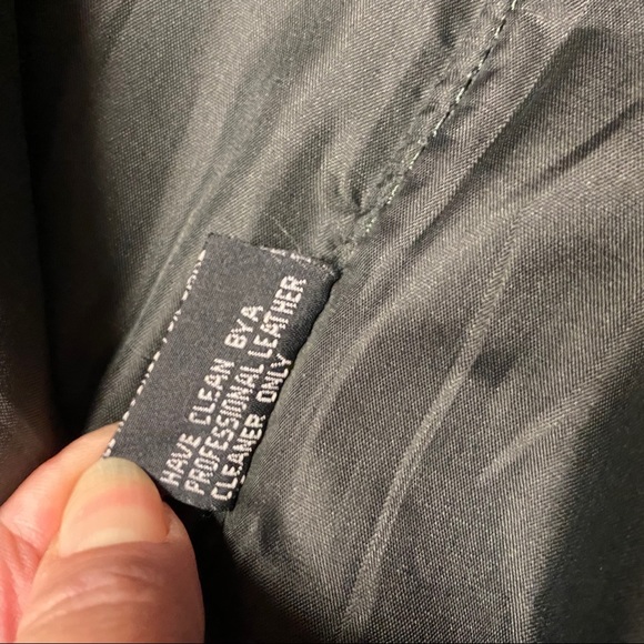 UNIK Mens black leather biker motorcycle vest snap front jacket size 50 - Picture 5 of 6